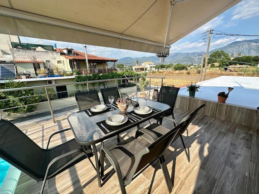 Apartament Red Harmony By The Sea Pool And Balcony Kalamata Zewnętrze zdjęcie